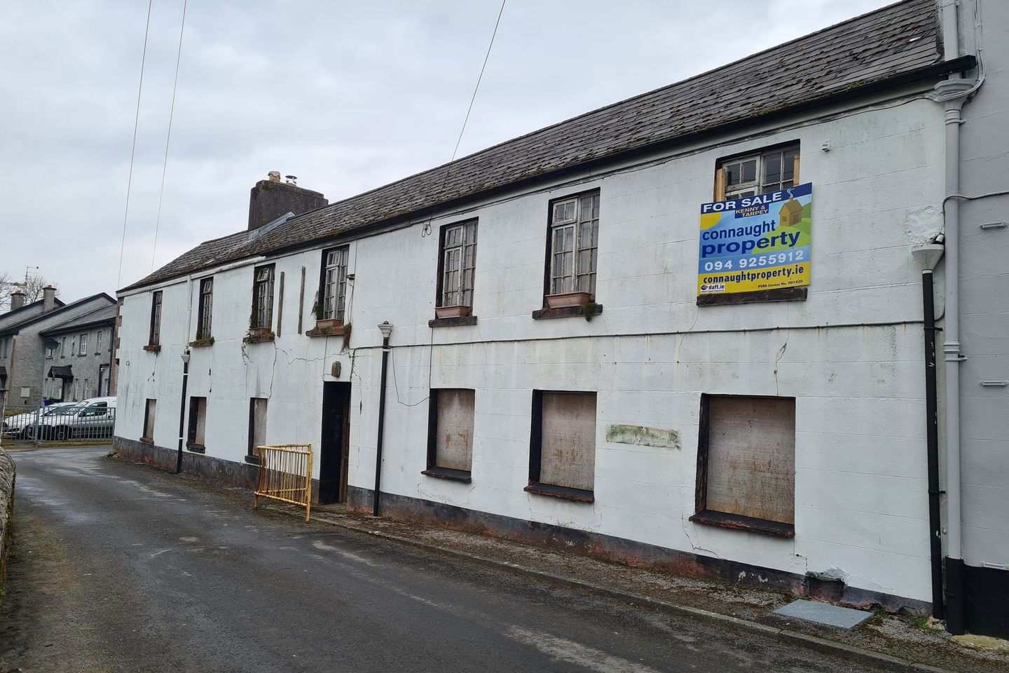 Market Square, Charlestown, Co. Mayo, F12X4F8