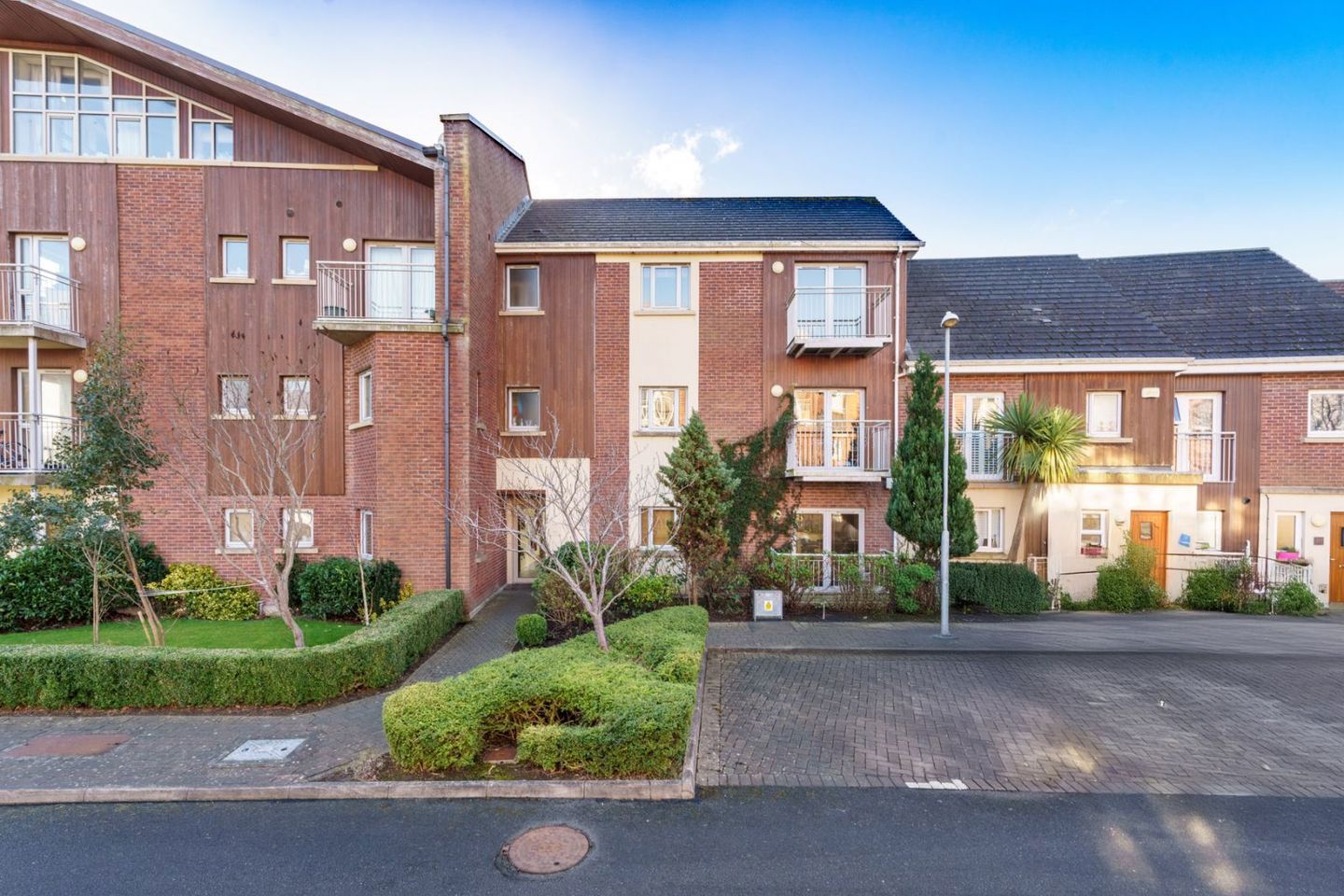53 Cluain Shee, Aiken's Village, Sandyford, Dublin 18, D18RD63 17