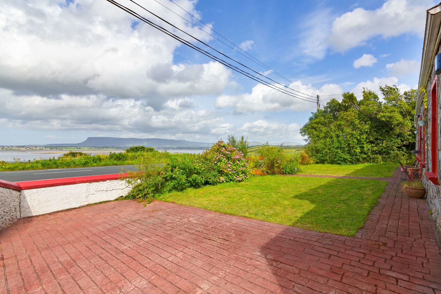 Tully, Strandhill Road, Strandhill, Co. Sligo, F91Y194 6