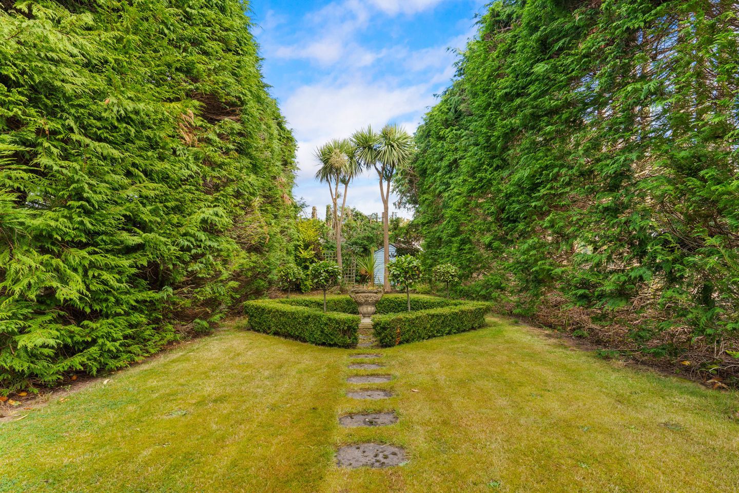 34 Kilteragh Road, Foxrock, Dublin 18, D18X8C2 16