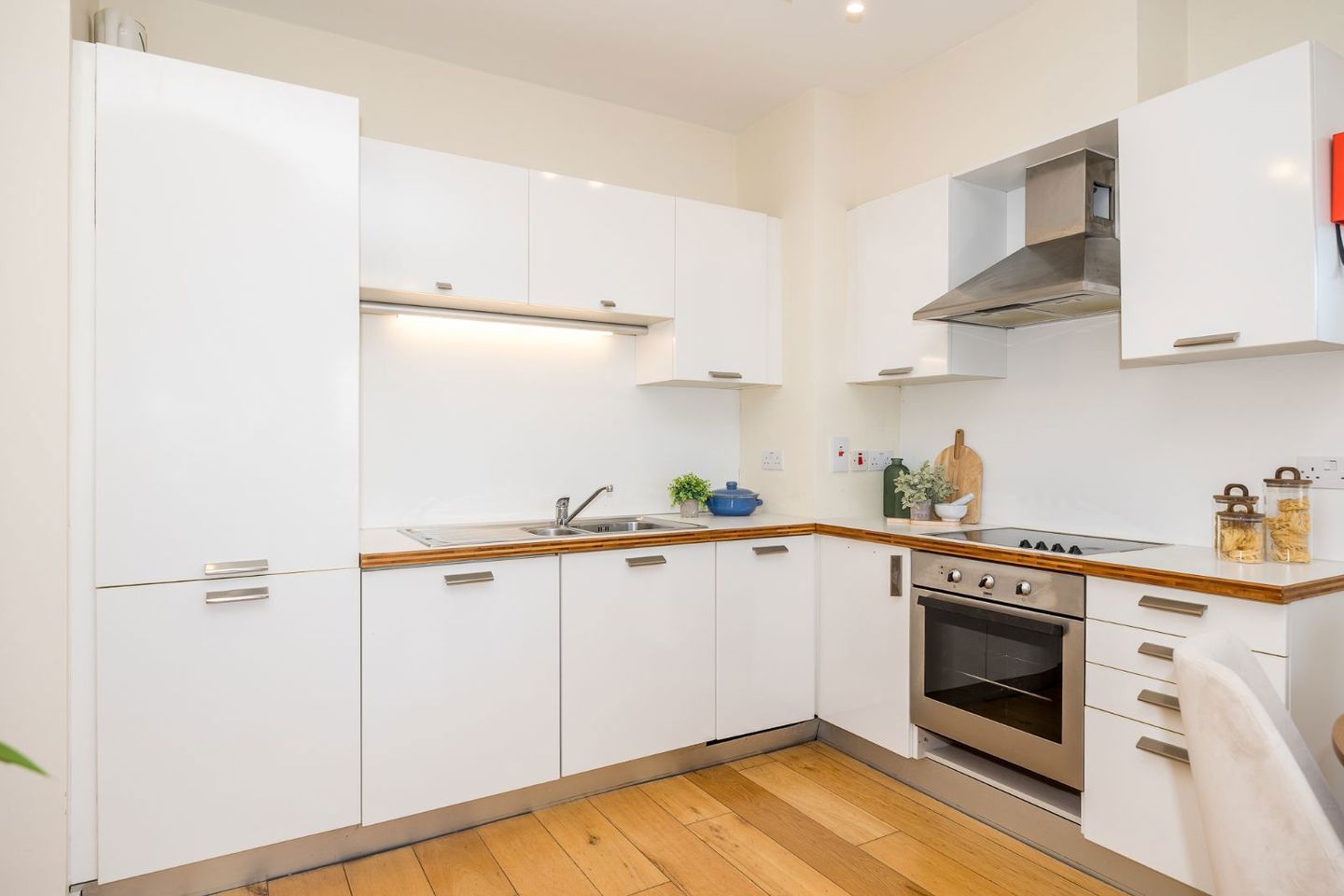 Apartment 1 , Grand Canal Wharf, Hanover Quay, Dublin 2, D04YX05 11