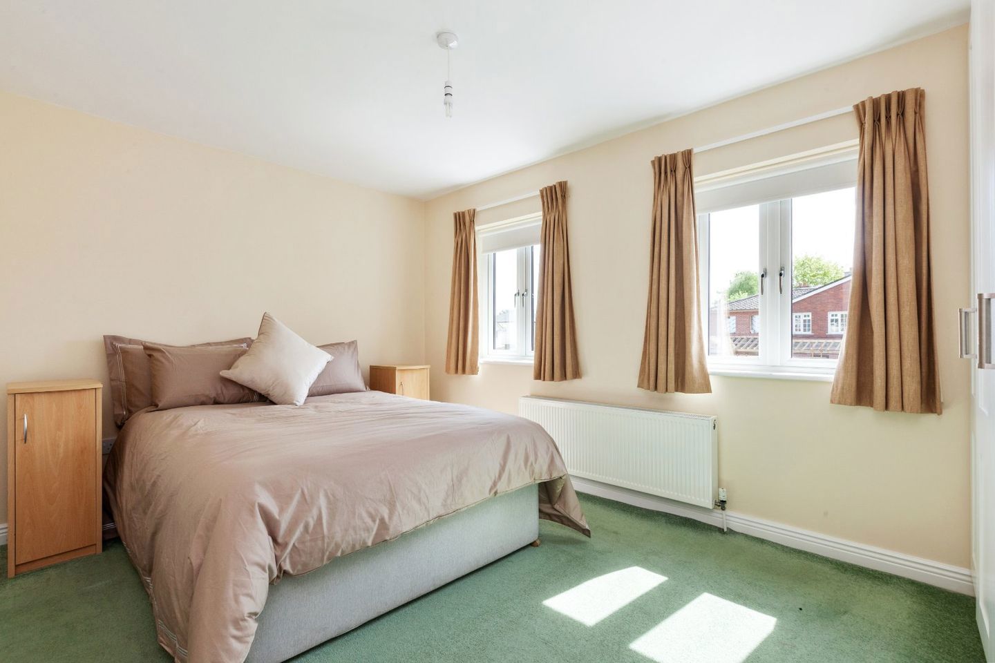 2 Hadleigh Court, Castleknock, Dublin 15, D15A6YF