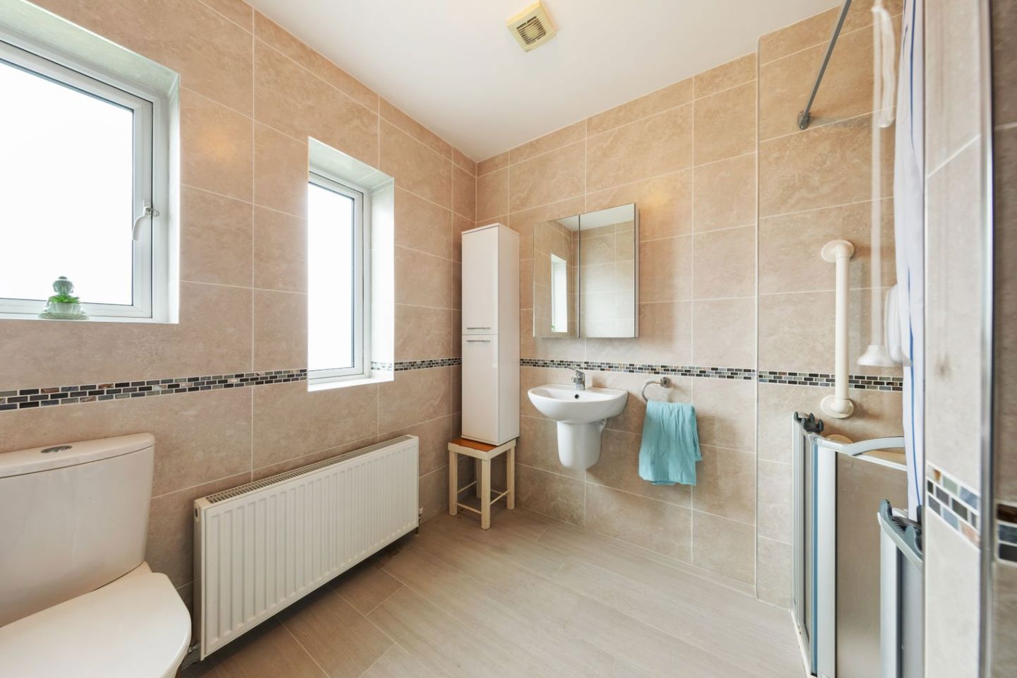 27 Farmhill Road, Dublin 14, Goatstown, Dublin 14, D14HH74 4