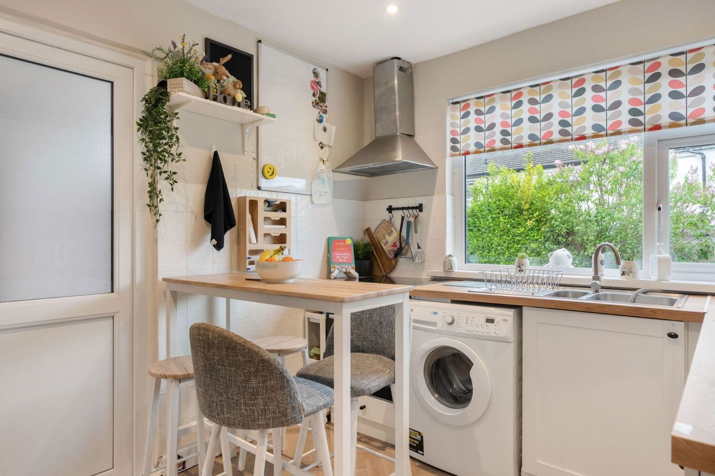 17 whitehall close, terenure, dublin 6w 14