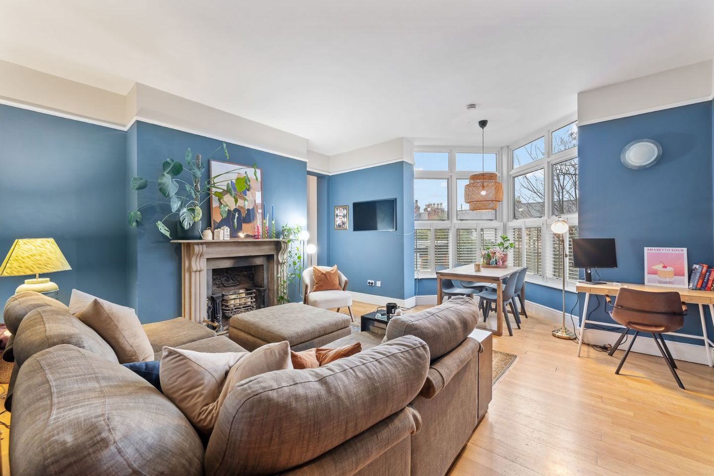 apartment no 2, 14 heytesbury steet, dublin 8 13