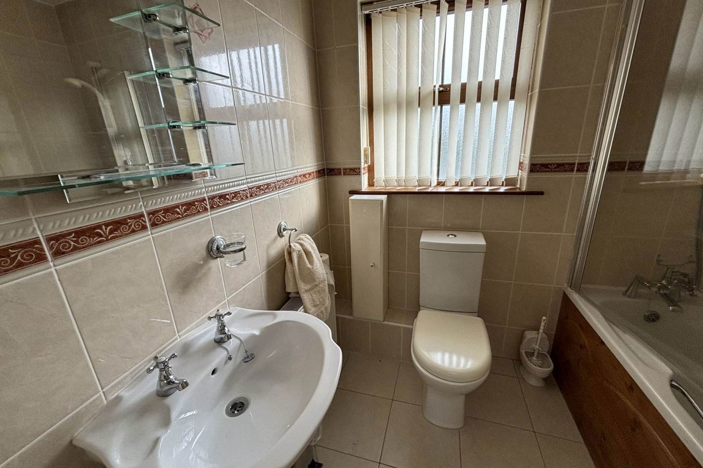 24 Rosehill, Newport, Co. Tipperary, V94WDN8 14