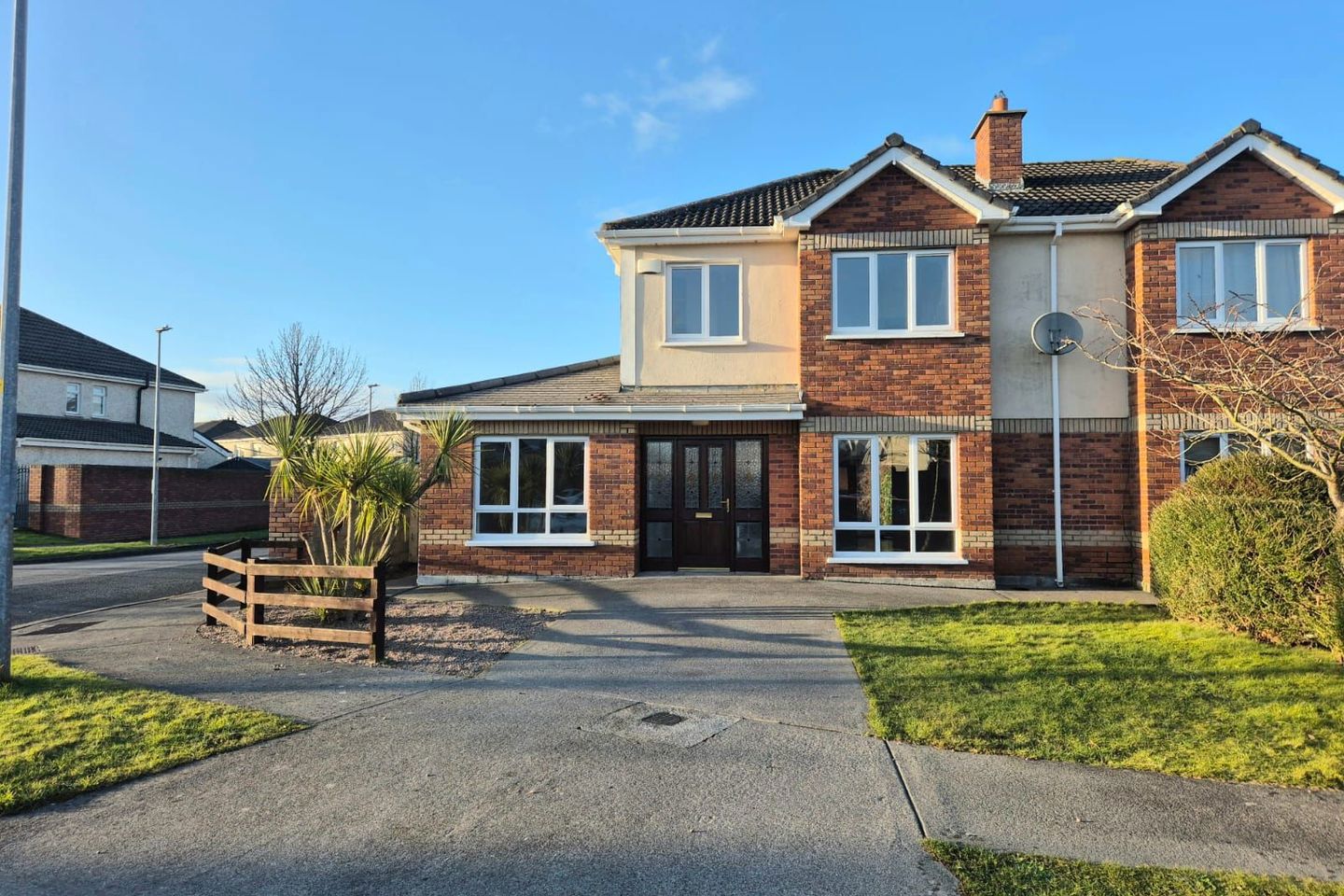 1 The Grove, Lakepoint Park, Mullingar, Co. Westmeath, N91Y4E4 2