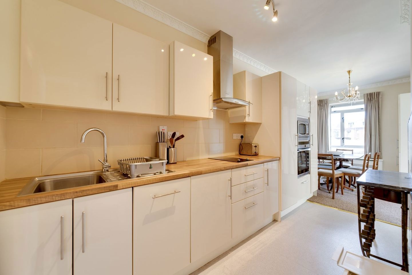 Apartment 18 , Clyde Court, Ballsbridge, Dublin 4, D04XR26 18