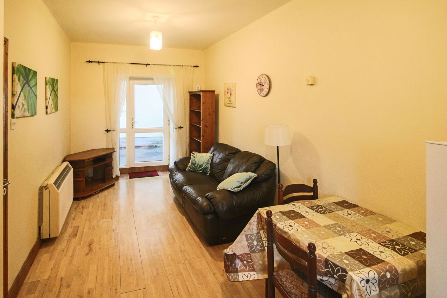 33 The Schoolhouse, Marymount,, Carrick On Shannon, Co Leitrim, N41YP63 3