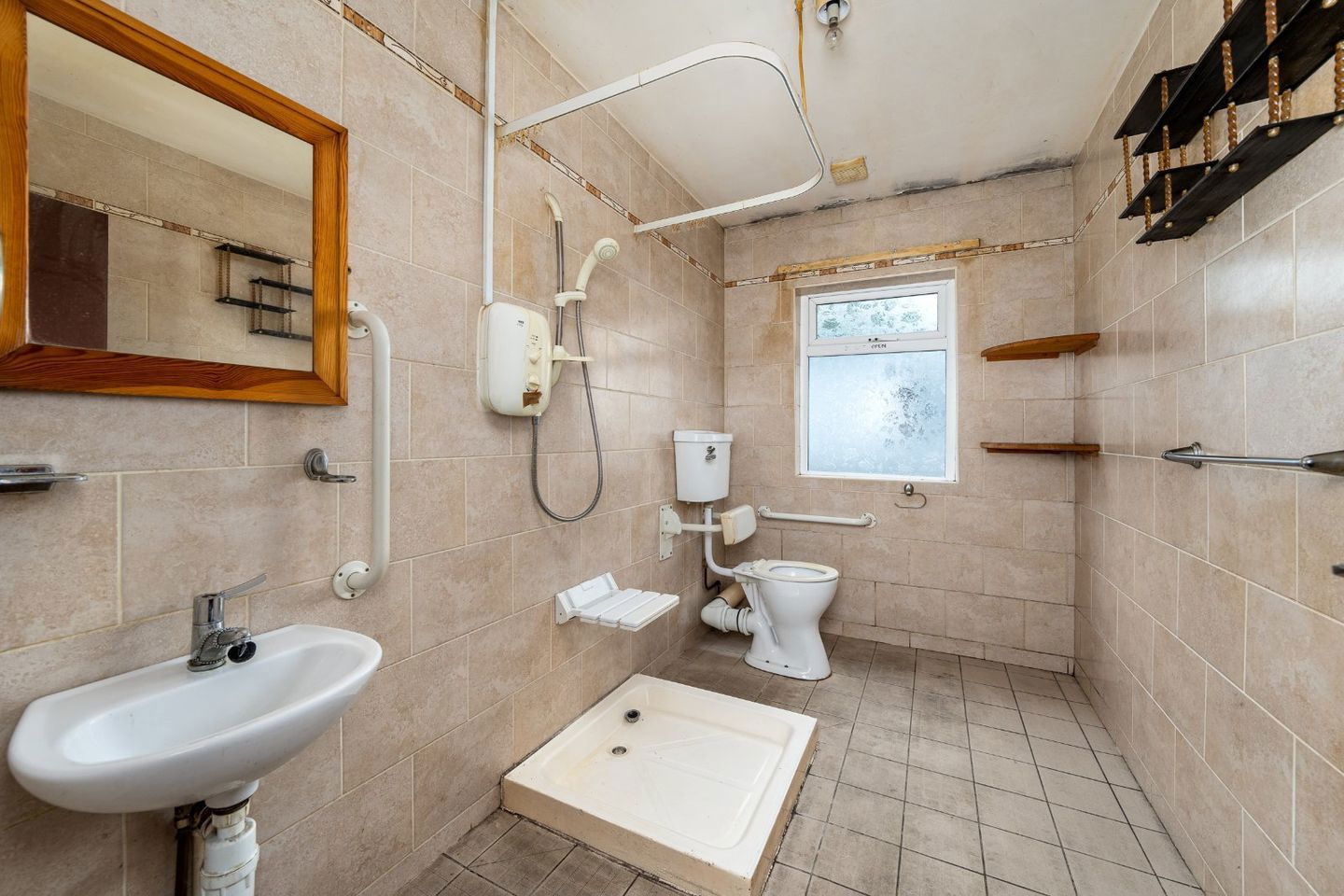 White Rock, Longford Town, Co. Longford, N39H2R1 2