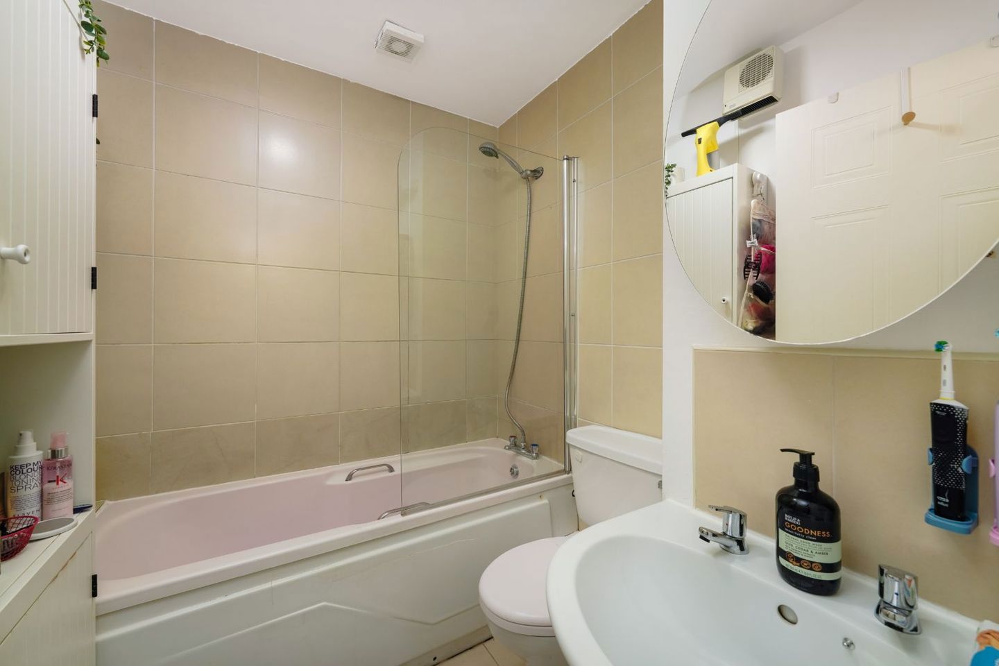 Apartment 15, Richmond Square, North Brunswick Street, Smithfield, Dublin 7, D07KX98 11
