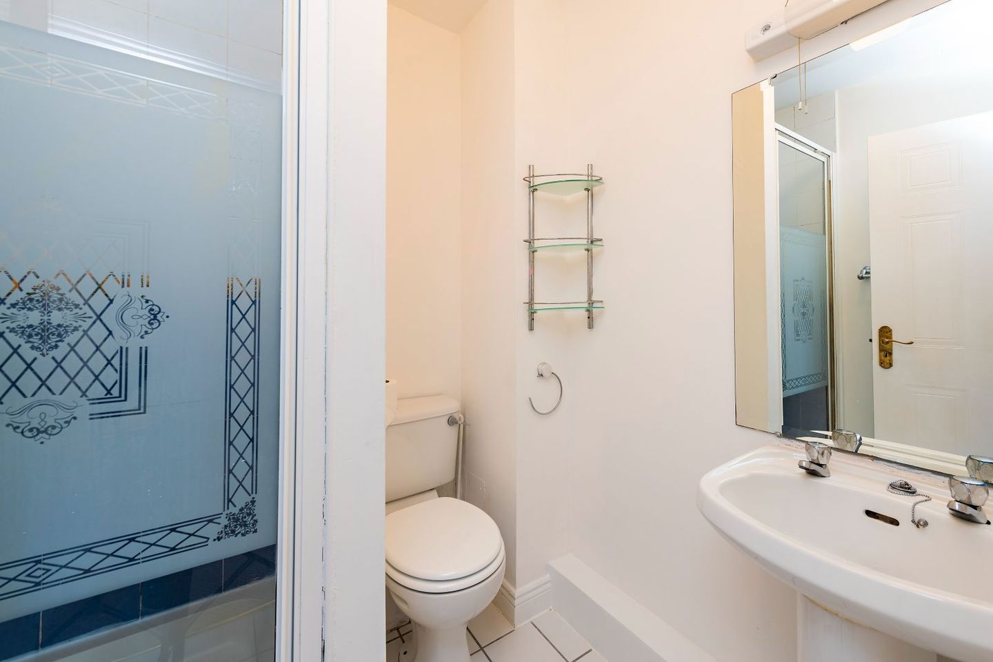 11 botanic sq, botanic ave, dublin 9 15