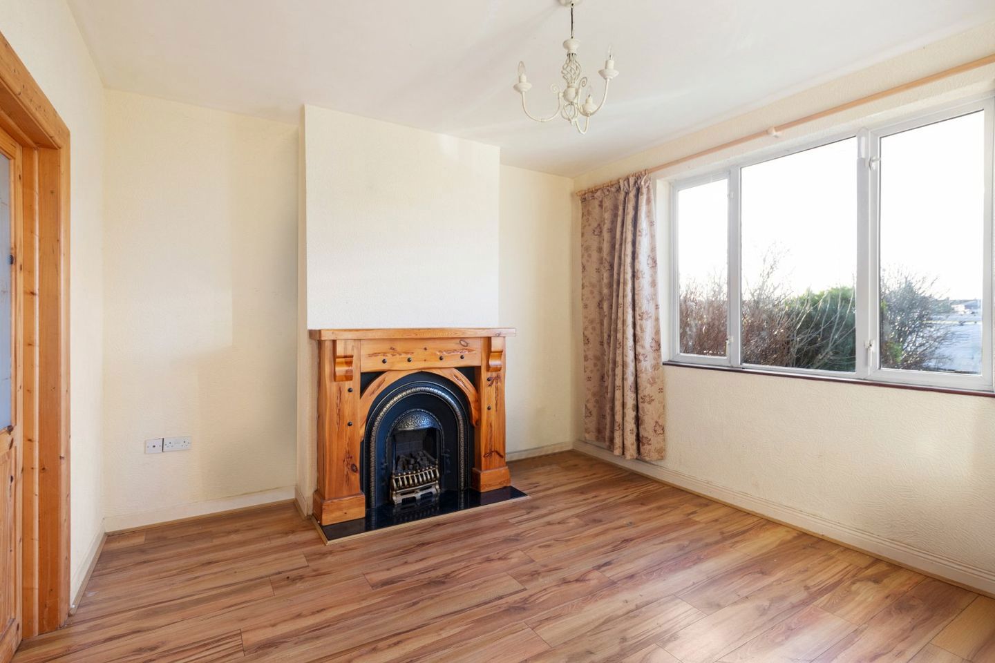 136 whitehall rd west, perrystown, dublin 11