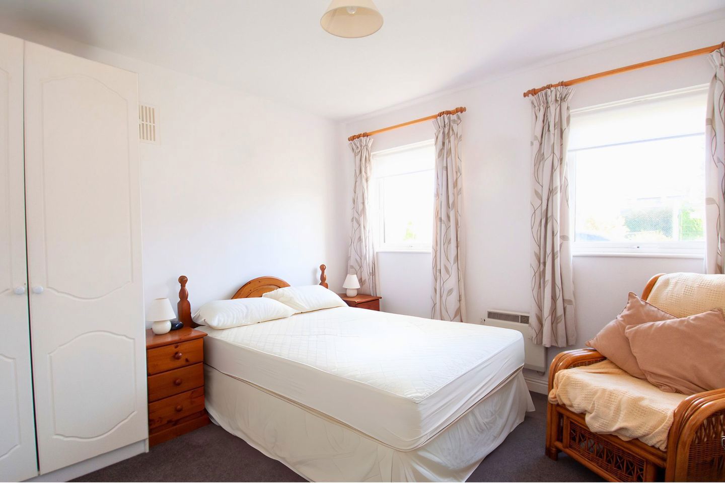 24 Glenbeg Point, Ardamine, Co. Wexford, Y25PE00 6