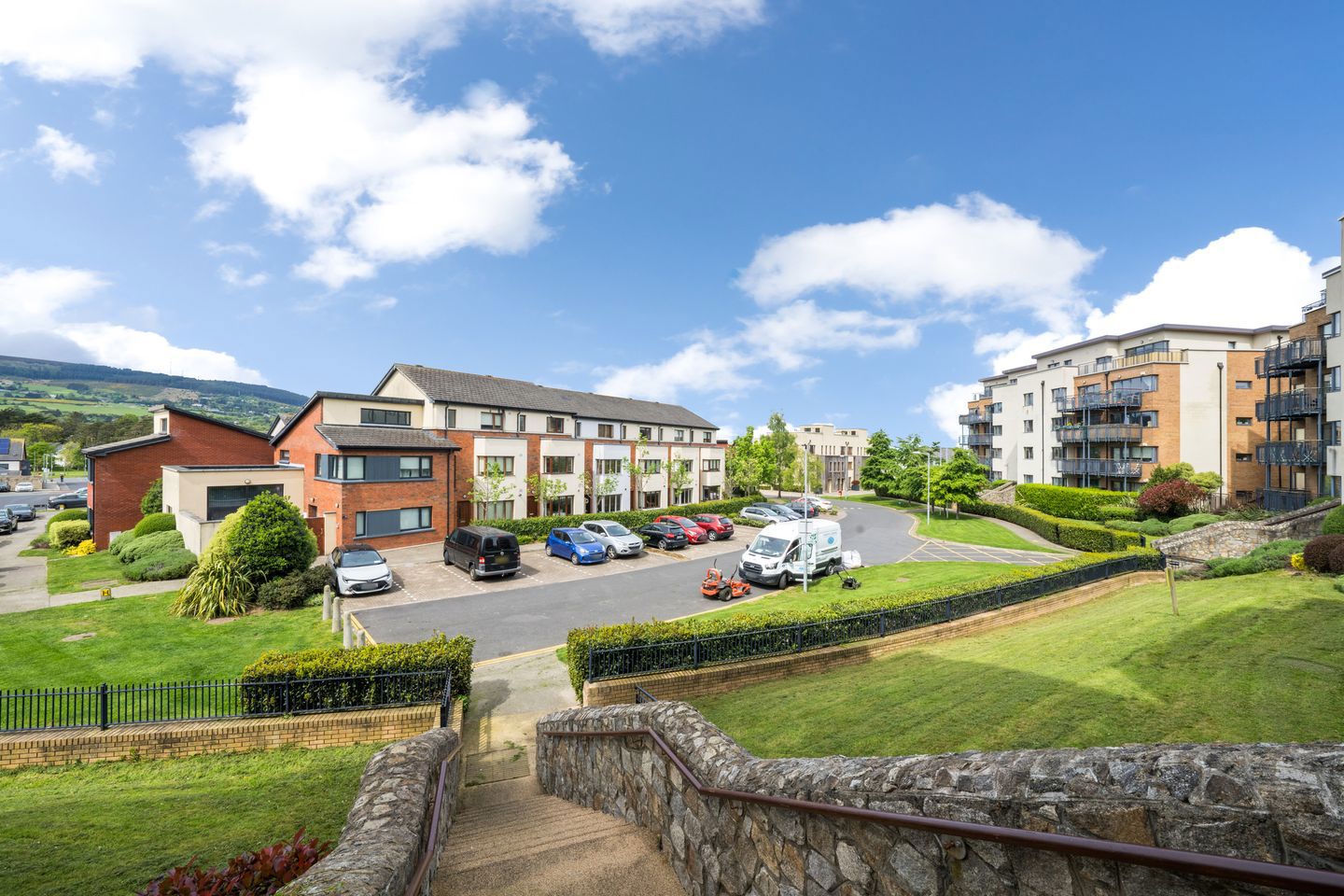 70 The Crescent, Carrickmines Manor, D18 WC93, Carrickmines, Dublin 18 28
