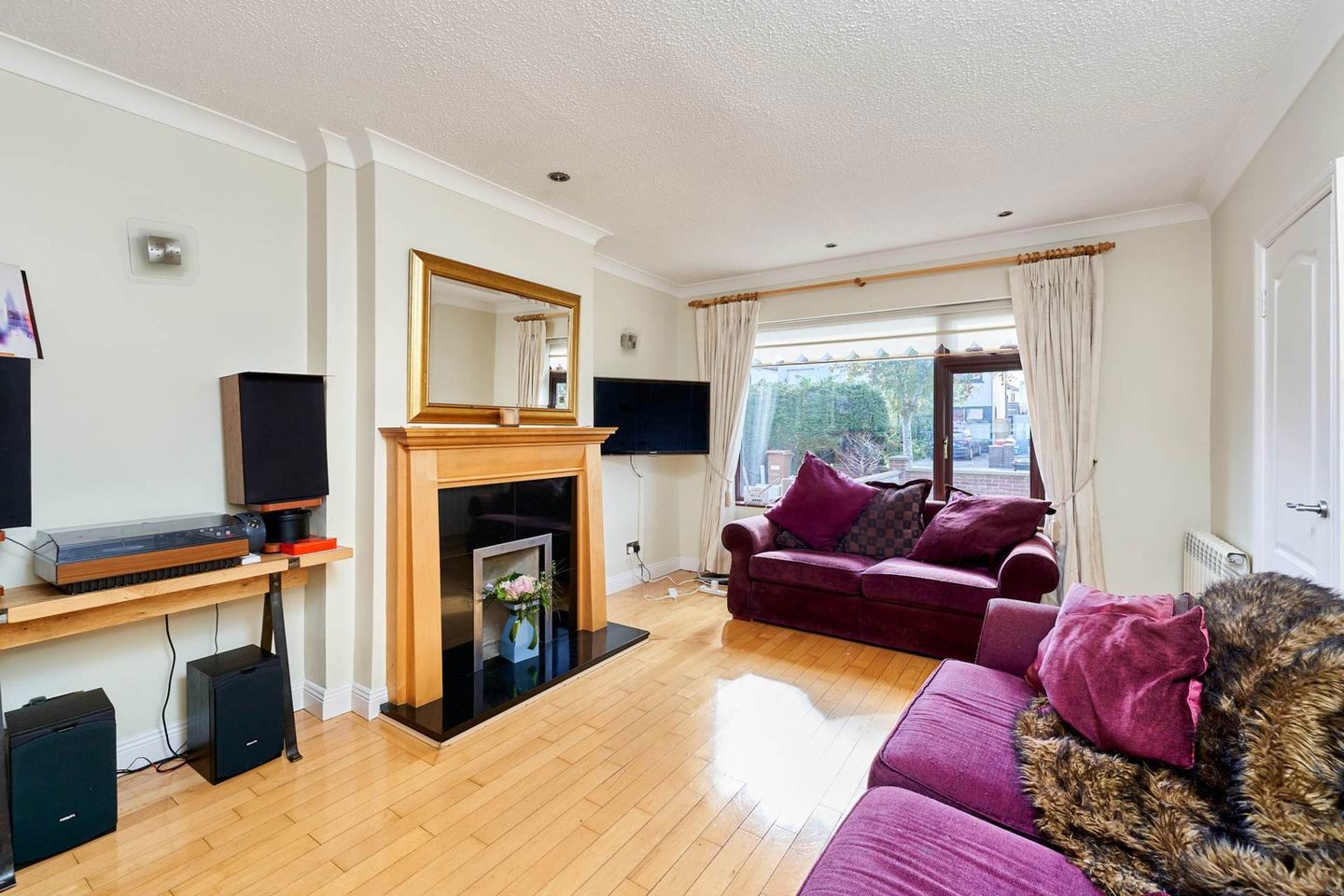 31 Castleknock Crescent, Castleknock, Dublin 15 4