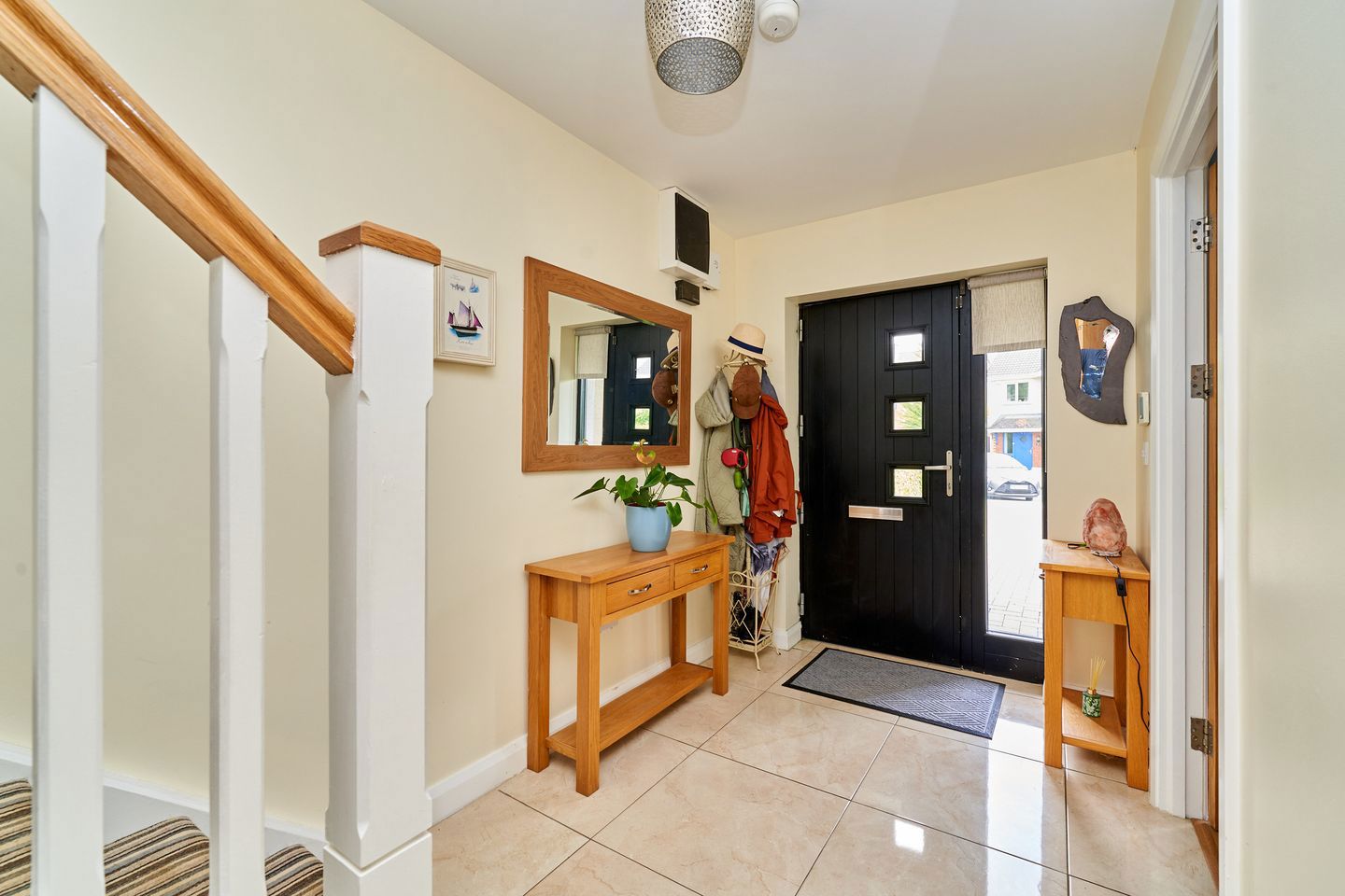 8 coachyard avenue, enfield, meath 4