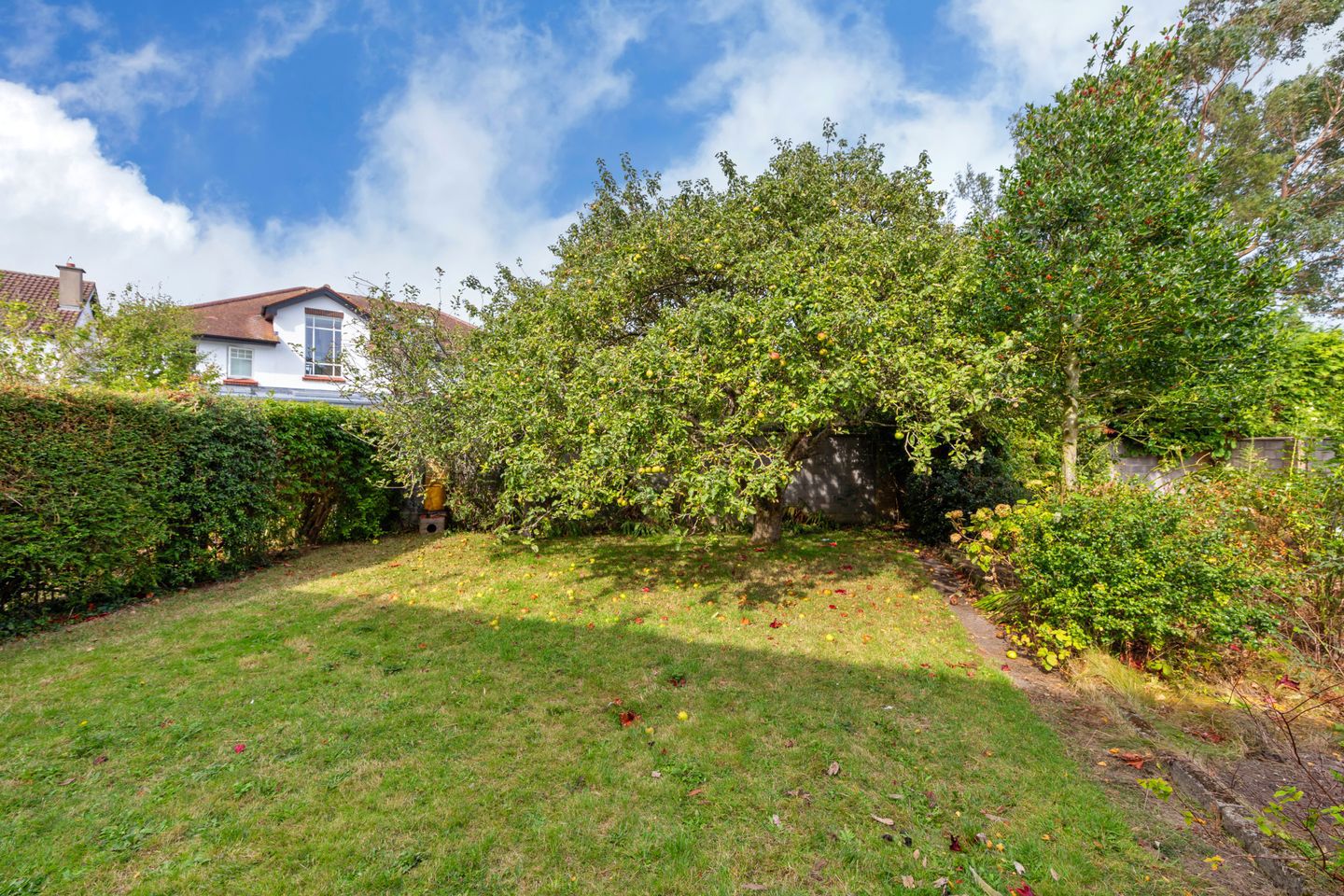 2 Hillside Drive, Castle Park, Rathfarnham, Dublin 14, D14C983 22