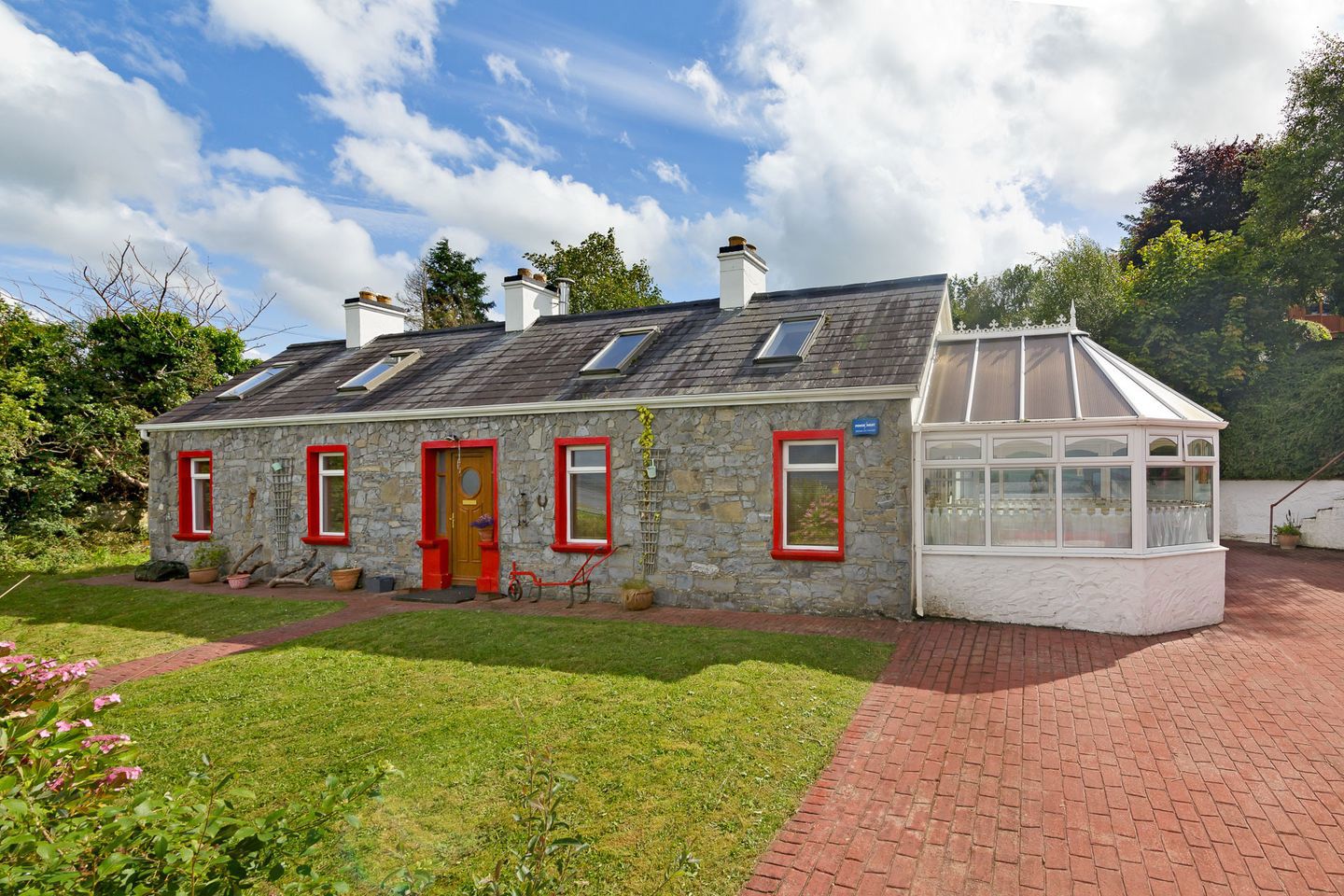 Tully, Strandhill Road, Strandhill, Co. Sligo, F91Y194 37