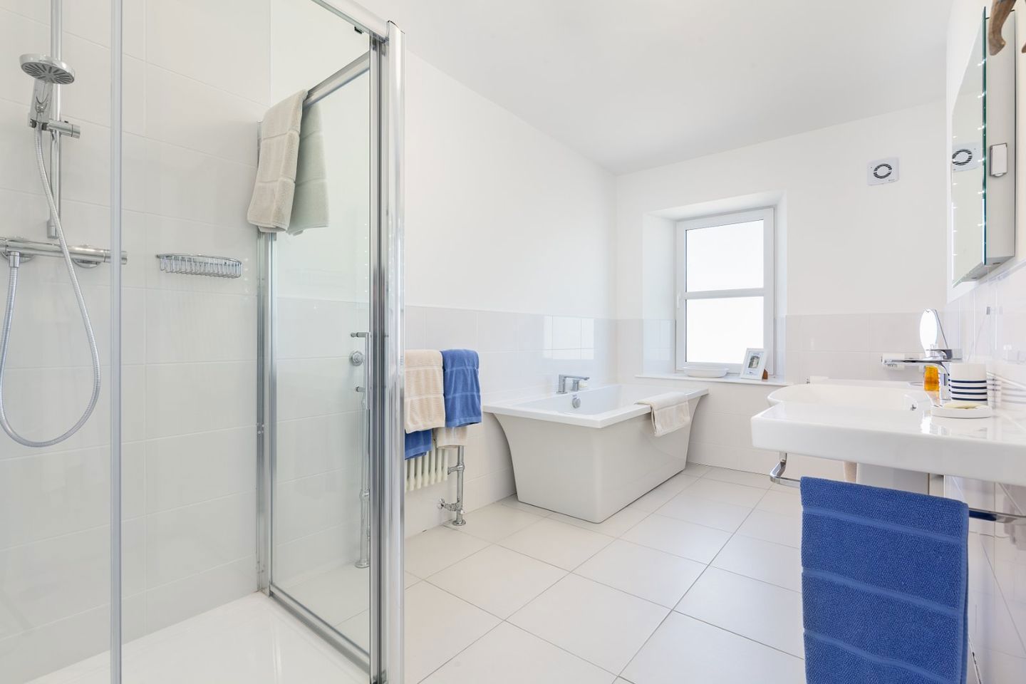 Marine House, Mullaghmore, Co. Sligo, F91P5Y2 16