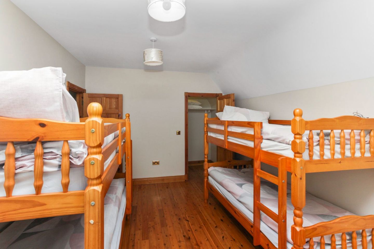 The Old School Residence, Behaghane, Castlecove, Caherdaniel, Co. Kerry, V93C85K 23