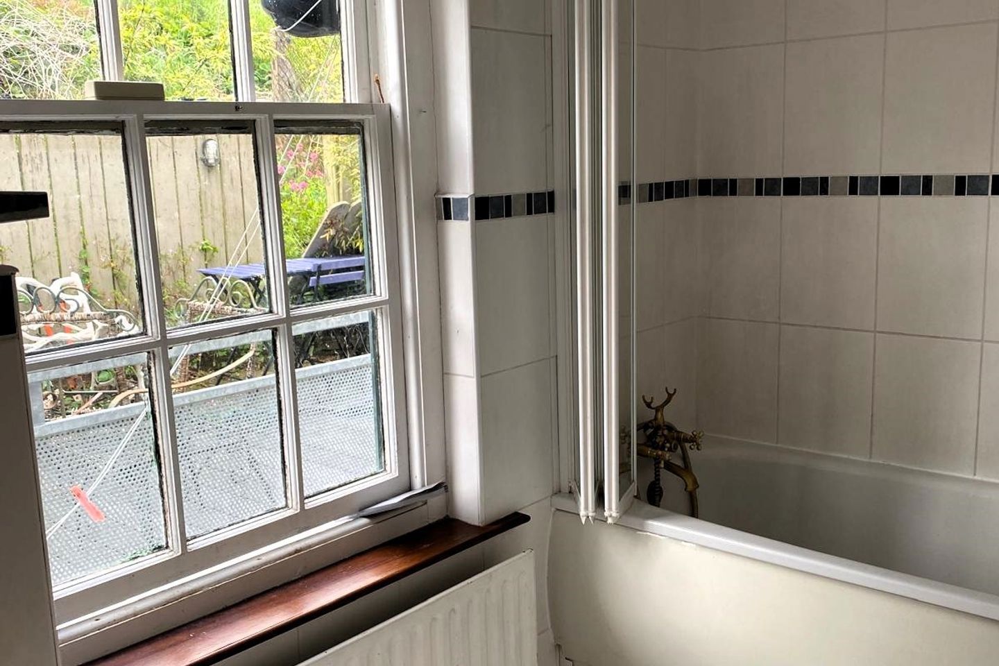 Kendall Cottage, Castle Hill, Carlingford, Co. Louth, A91YF38 13