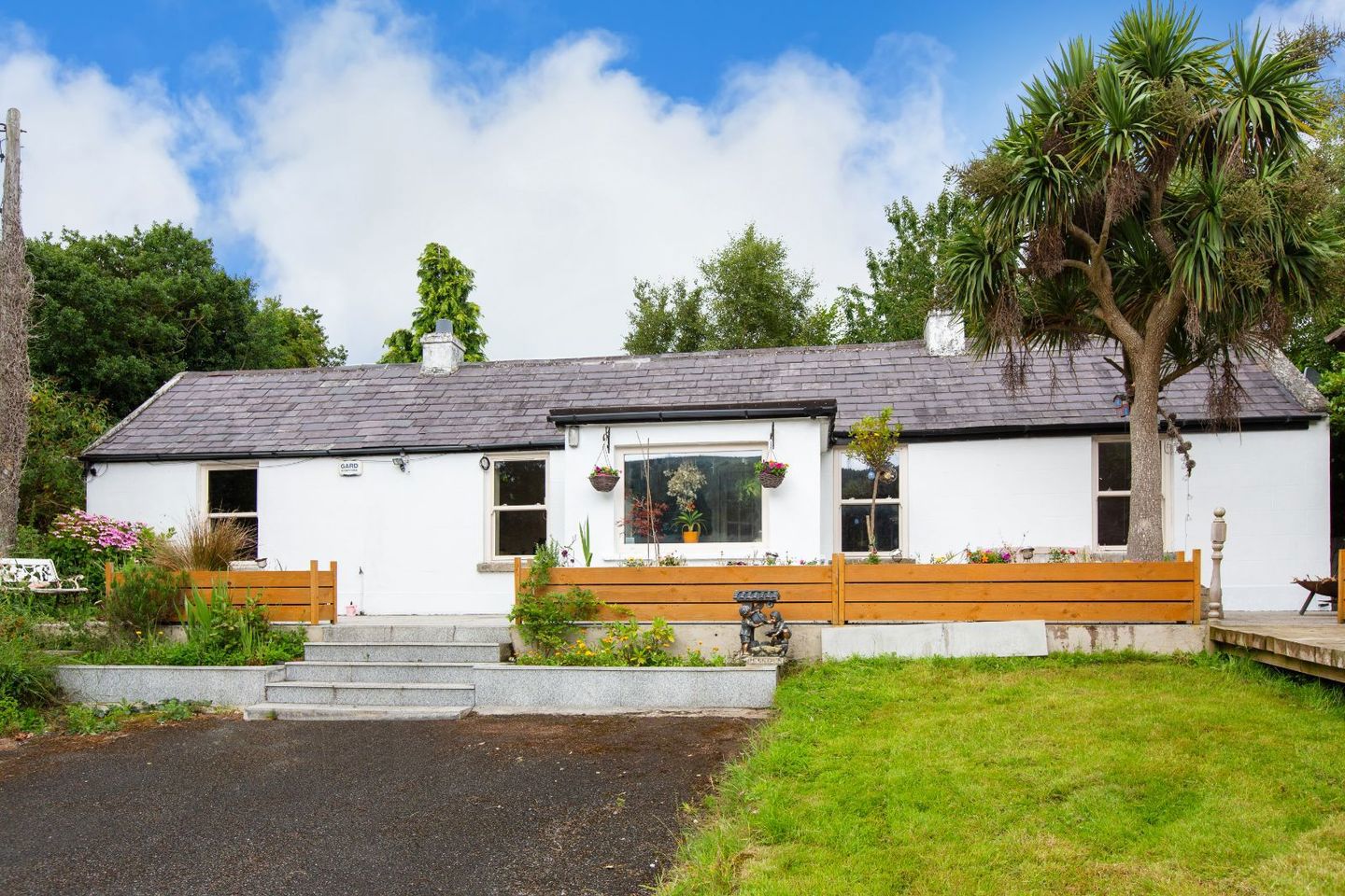 Mountain View, Blackglen Road, Sandyford, Dublin 18, D18N2C0 2