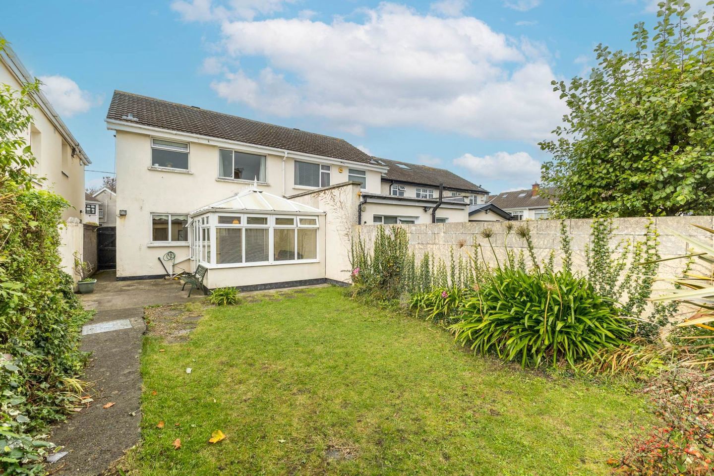 7 Carraroe Avenue, The Donahies, Donaghmede, Dublin 13 24
