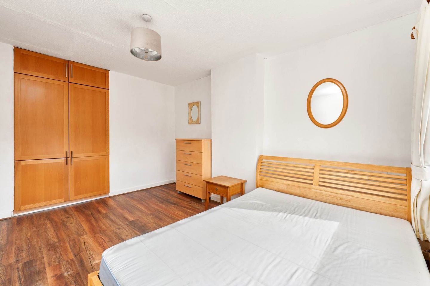 31 Castleknock Crescent, Castleknock, Dublin 15 8