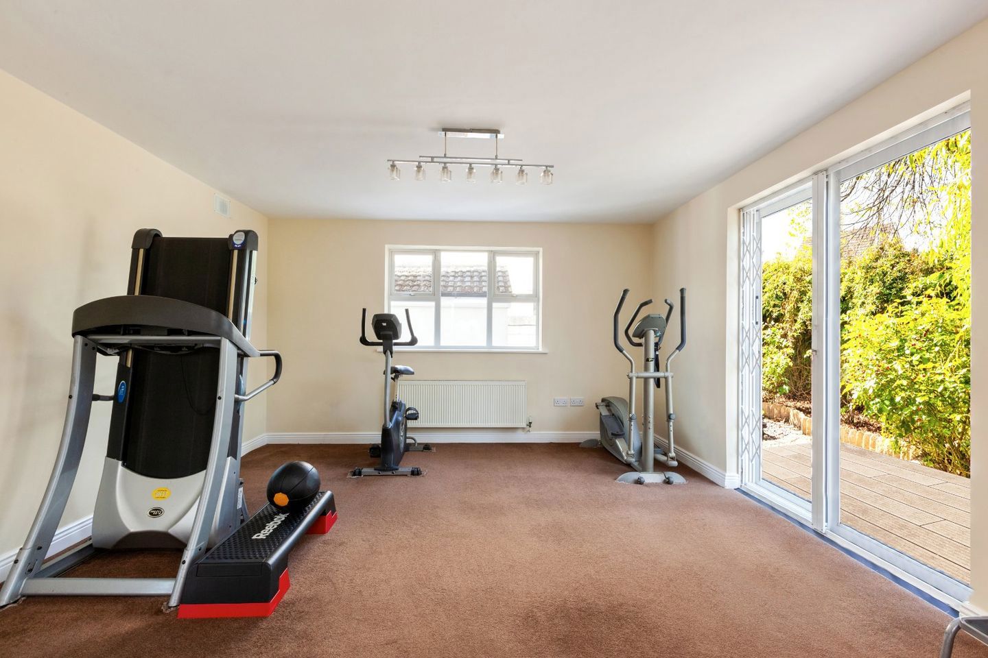 2 Hadleigh Court, Castleknock, Dublin 15, D15A6YF