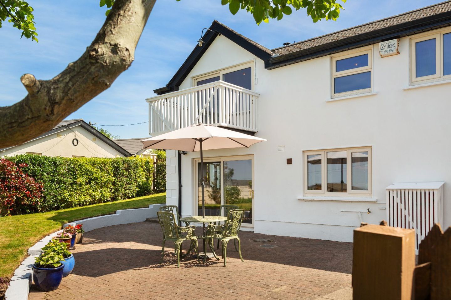 2 Woodtown Cottages, Rathfarnham, Dublin 16, D16W6X0