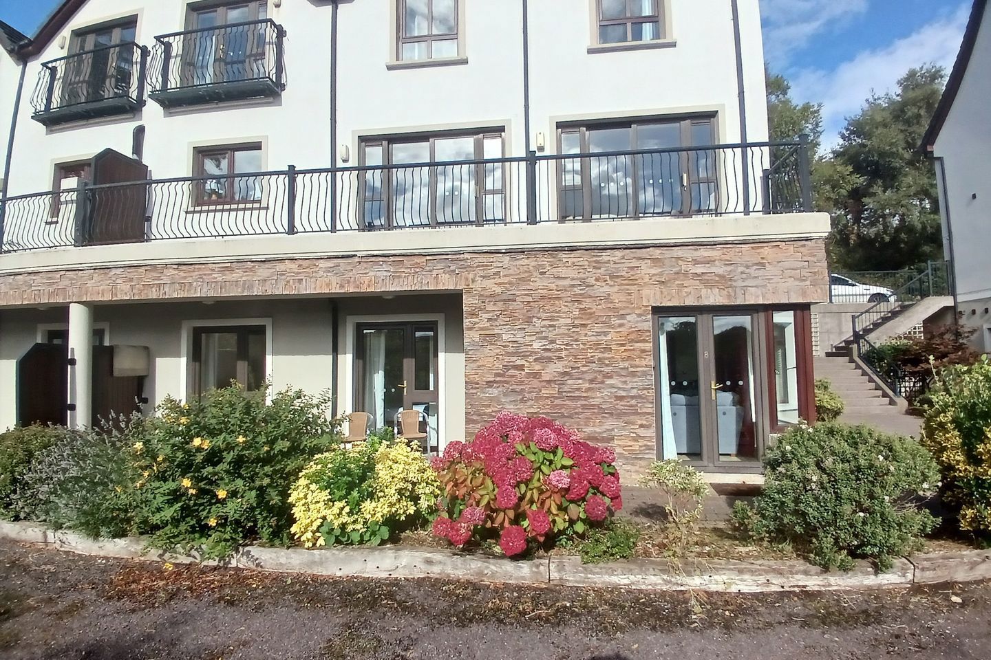 8 Grove Lodge Holiday Homes, Killorglin, Co. Kerry, V93R244 2